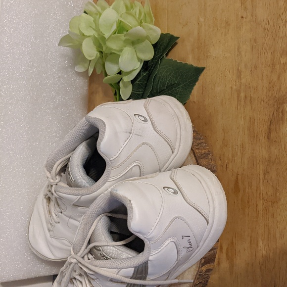 Asics Cheer 7 White Shoes Size 8.5 - Picture 4 of 8